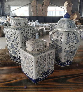 Vaso in Porcellana con Motivi Floreali, Vaso Zenzero in Stile Dinastia, Vasi Zenzero in Ceramica Artigianale - Product Image 2