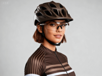 Casque de vélo de sport de qualité supérieure OEM ODM, casque de vélo de montagne tout-terrain avec visière