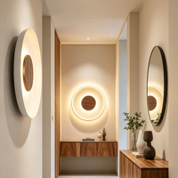 Applique Murale LED Ronde Moderne en Bois Naturel Noyer, Disque Dimmable 3 Couleurs pour Chambre, Salon, Hôtel, Lampe Murale Décorative