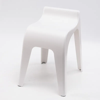 Chaise pliante en plastique empilable et peu encombrante, légère et multicolore, pour banquets, événements et cafétérias
