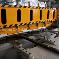 Ligne de presse hydraulique pour tôles métalliques expansées en acier inoxydable, pour la fabrication de plaques antidérapantes et de mailles perforées