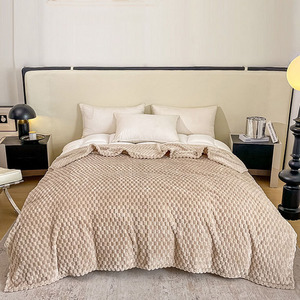 Chăn nhung vàng dày dặn mùa đông, chất liệu nhung rùa, kích thước siêu lớn (King/Queen), họa tiết kẻ caro, chất liệu vải flannel san hô, giống như chăn <span class=keywords><strong>sherpa</strong></span> - Product Image 2