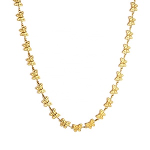 Collier Papillon Plaqué Or 18 carats en Acier Inoxydable Étanche avec Breloques Personnalisées Délicates pour Femme - Product Image 1
