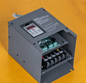 Banc de charge régénératif modulaire personnalisé 75kW/37kW compatible triphasé/monophasé, extensible maître-esclave, faible émission de chaleur, pour test de freinage d'onduleur, IP65 - Product Image 1