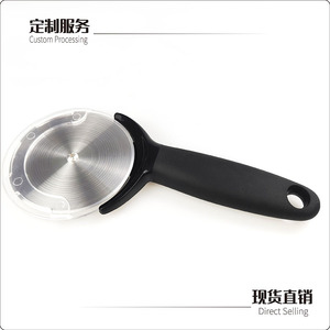 Cortador de pizza de acero inoxidable Source Factory con mango antideslizante para cortar pizza - Product Image 2