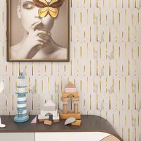 Mosaïque auto-adhésive Nouveau design populaire Décoration murale Carreaux de mosaïque en aluminium-plastique en forme de plume pour mur intérieur