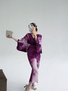Nouvelle robe plissée florale Miyaki à col en V, robe longue ample de grande taille, plissée, queue de poisson, robe décontractée pour femmes - Product Image 6
