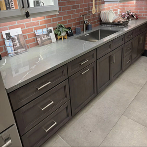 Sang Trọng Thiết Kế Hiện Đại Tủ Bếp Thiết Lập Kích Thước Tùy Chỉnh Lớp Phủ UV Gỗ Rắn Với Bản Lề Và Ngăn Kéo Giỏ Phụ Kiện - Product Image 1