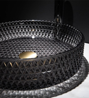 Lavabo de salle de bain rectangulaire moderne en céramique avec design élégant en diamant, à poser sur le comptoir, avec drain, pour usage hôtelier