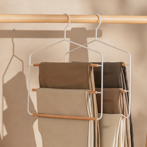 <span class=keywords><strong>Cintre</strong></span> à pantalons multicouche <span class=keywords><strong>en</strong></span> hêtre avec rangement sans couture et <span class=keywords><strong>cintre</strong></span> <span class=keywords><strong>en</strong></span> <span class=keywords><strong>bois</strong></span> multifonctionnel pliable - Product Image 4