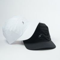 Vente en gros Chapeau de camp à 5 panneaux en nylon 100% Chapeau de pluie avec logo personnalisé Casquette à 5 panneaux avec logos imprimés personnalisés
