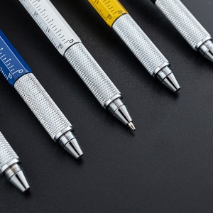 Bolígrafo de Metal multifuncional seis en uno, herramienta capacitiva transfronteriza, destornillador, regla de escala, función de pantalla táctil para deportes - Product Image 3