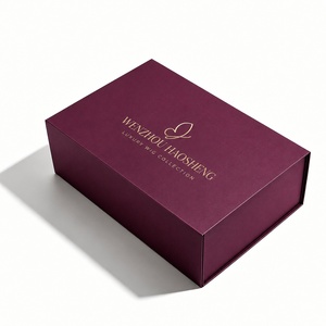<span class=keywords><strong>Caja</strong></span> Rígida Magnética <span class=keywords><strong>de</strong></span> una Pieza Color Vino Tinto con Forro Interior <span class=keywords><strong>de</strong></span> Satén para Empaque <span class=keywords><strong>de</strong></span> Pelucas Premium y Accesorios <span class=keywords><strong>de</strong></span> Lujo - Product Image 4