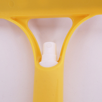 Nettoyeur de vitres multifonction 3-en-1 durable avec poignée en plastique, arrosoir et raclette pour la maison