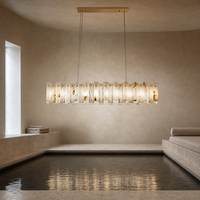 Suspension linéaire moderne style alabâtre avec support de plafond doré pour la décoration de salle à manger et îlot de cuisine