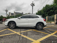 Mobil Bekas Sedan Sport Edisi Fashion Mer-cedes-Benz A-Class 4MATIC Berkualitas Tinggi Berbahan Bakar Bensin