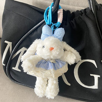 Porte-clés personnalisé en peluche lapin blanc Kawaii avec pull et salopette en jean, décoration de sac à dos, jouet en peluche, cadeau de vacances