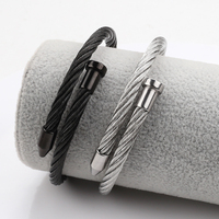Bracelets de créateur de mode, logo personnalisé, bijoux inspirés de marques, bracelet en acier inoxydable, bracelet en fil vintage, magnifiques cadeaux