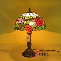 Vente en gros et directe de mosaïques d'église colorées en verre teinté, abat-jour de lampe de table rétro européen en verre soufflé