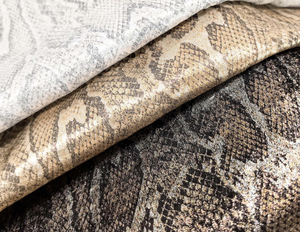 Terciopelo con estampado <span class=keywords><strong>de</strong></span> serpiente y leopardo dorado lavado con estampado en caliente, para vestidos, trajes <span class=keywords><strong>de</strong></span> gala, bufandas, juguetes DIY y prendas formales - Product Image 4