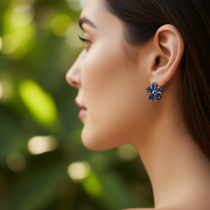 Orecchini a lobo con fiore blu, placcati in argento, in lega di zinco, con cristalli e strass, gioielli da donna alla moda e graziosi - Product Image 2