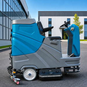 Grande autolaveuse électrique rotative pour usage routier, avec aspiration, pour le nettoyage et le balayage des sols, modèle autoporté - Product Image 6