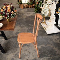Offres Spéciales chaise Chiavari en métal durable bon marché couleur de grain de bois chaise à dossier croisé chaise de mariage