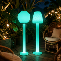 Lampe de sol LED moderne avec télécommande 16 couleurs, en plastique, indice de protection IP65, pour la décoration de la maison, du salon, de l'hôtel et du jardin