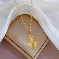 Collier Pendentif Ours en Zircon et Diamants Brillants en Acier Inoxydable Plaqué Or 18K, Style Mignon et Tendance, pour Fête