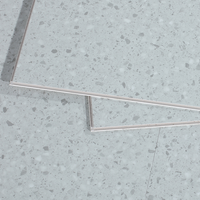 Revêtement de sol SPC aspect terrazzo, étanche, système de clic, planches de vinyle rigides pour usage commercial et résidentiel