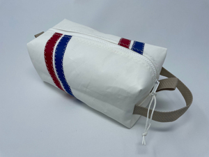 Trousse de toilette en toile de <span class=keywords><strong>voile</strong></span> recyclée _ Sac de voyage _ Trousse de toilette _ Compartiment zippé, doublure blanche, poignée en sangle - Product Image 5
