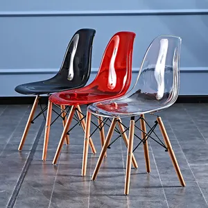 Chaise de salle à manger en plastique de meubles de salle à manger de cuisine moderne nordique avec des jambes en bois chaise de dîner transparente claire
