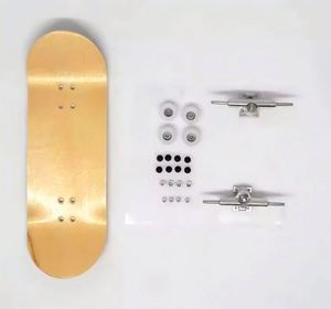 Mini Patinetas Personalizadas de Madera de Arce, Juguetes de Patineta de Dedo, Mini Patinetas de Dedo - Product Image 2