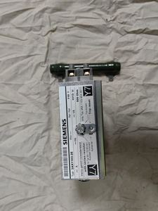 เบรกเกอร์สุญญากาศซีเมนส์ รุ่น 3AX1103-2E พร้อมตัวตัดแรงดันต่ำ (Y7) 3AH/3AE - Product Image 3