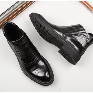 Nouvelles Chaussures Habillées en Cuir pour Hommes, Style Anglais, à Bout Pointu, Gravées, Décontractées et Formelles, Meilleures Ventes - Product Image 2