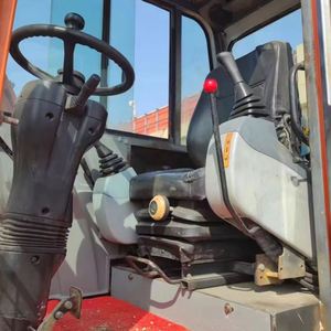 Excavatrice sur pneus multifonctionnelle hydraulique 46,3 KW, mini-excavatrice sur pneus 7,9 tonnes, bon prix - Product Image 6