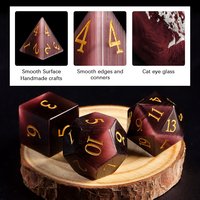 Offre Spéciale 16mm polyédrique D20 D6 oeil de chat pierre mdn jeu de dés violet rouge gemmes pierre naturelle pour donjons et dragons jeu RPG