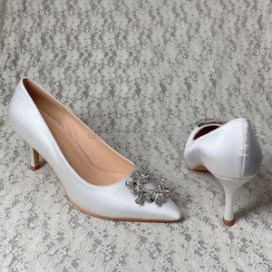 <span class=keywords><strong>Scarpe</strong></span> da sposa bianche di <span class=keywords><strong>marca</strong></span> 2022 - Product Image 2