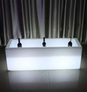 Promoción barato plástico RGB colorido Led luminoso <span class=keywords><strong>Moet</strong></span> <span class=keywords><strong>Chandon</strong></span> cubo de <span class=keywords><strong>hielo</strong></span> cubo para cerveza - Product Image 1