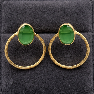 Boucles d'oreilles rondes pour enfants en acier inoxydable plaqué or et rhodium avec pierre précieuse verte, faites à la main, style ethnique - Product Image 4