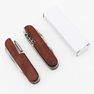 Navaja Plegable de Acero Inoxidable con Diseño Moderno y Logotipo Personalizado, Estilo Suizo, Mango de Madera, Hoja Hecha a Mano para Cocina y Aire Libre - Product Image 3