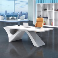 Table de bureau en MDF de forme linéaire, bureau de direction conçu sur mesure