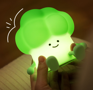 โคมไฟซิลิโคนรูปบรอกโคลี ไฟกลางคืนแบบชาร์จ USB ไฟ LED สำหรับห้องนอนเด็ก แสงวอร์มไลท์ ปรับความสว่างได้ ควบคุมด้วยการแตะ โคมไฟสำหรับห้องเด็กอ่อน - Product Image 2
