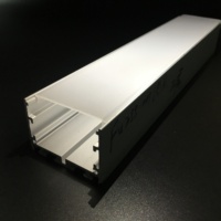 Diffuseur de lumière led d'extrusion en plastique personnalisé pour lampe tubulaire bande linéaire couverture carrée en polycarbonate blanc laiteux noir pc