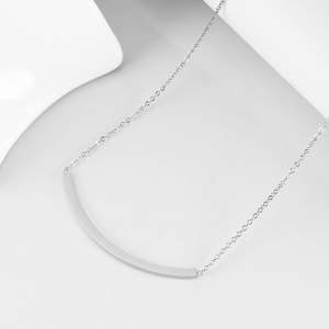 Collar de cadena curvada de acero inoxidable para mujer, diseño geométrico de 50 mm, para uso diario, joyería femenina - Product Image 3