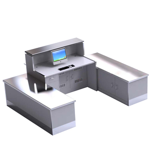 Escritorio de mesa de registro modular para terminales de aeropuerto Acero inoxidable y diseño ergonómico - Product Image 1