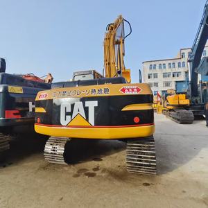 Excavatrice Caterpillar 320BL de qualité supérieure, machine d'occasion, poids opérationnel de 20 tonnes, moteur principal, boîte de vitesses, puissance de 109 kW, en stock - Product Image 1