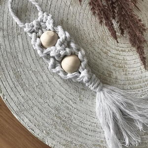 Llavero de Macramé con Doble Cuentas, Hecho a Mano, Amuleto de la Felicidad - Product Image 1
