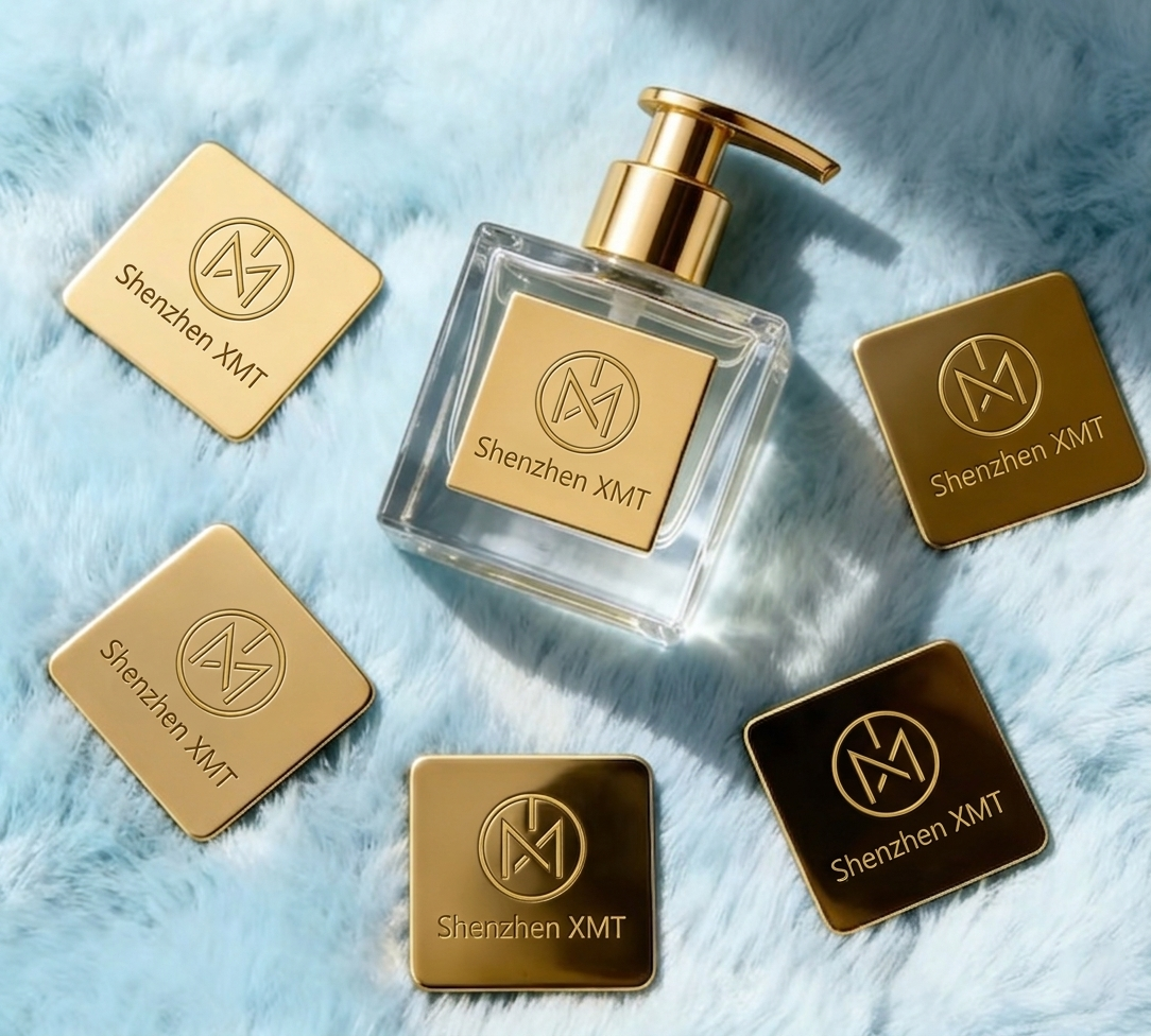 Screen Printed Custom Color Metal Nameplate Adhesive Backing Luxury Style Eco-friendly Perfume Gift Packaging Apparel Beverage