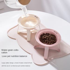 Comedero Elevado de Cerámica y Hierro Ecológico e Impermeable 2 en 1 para Mascotas con Diseño de Soporte para el Cuello que Previene el Acné en la Barbilla y Mejora la Postura - Product Image 5